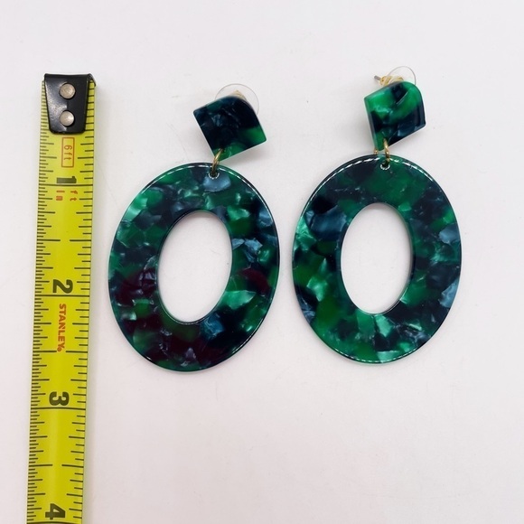 Geometric Funky Green Dark Marbled Acrylic Oval Hoop Statement Dangle Earrings - Picture 2 of 3